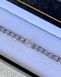 Exclusiva Pulsera Diamante Corte Esmeralda en Oro Blanco 18K