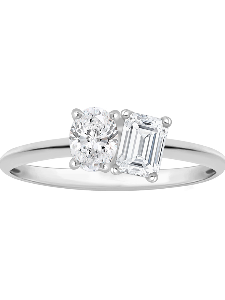 Anillo Solitario Tú y Yo Diamantes Oval y Esmeralda en Oro Blanco 18K 1