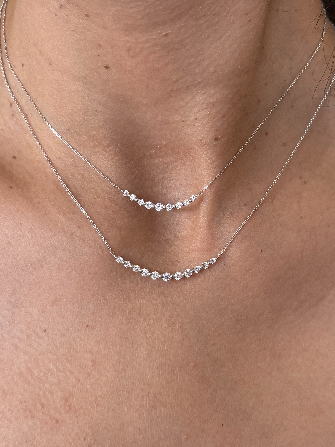 Collar Barrita Grande Diamantes en Oro Blanco o Amarillo 18K 5