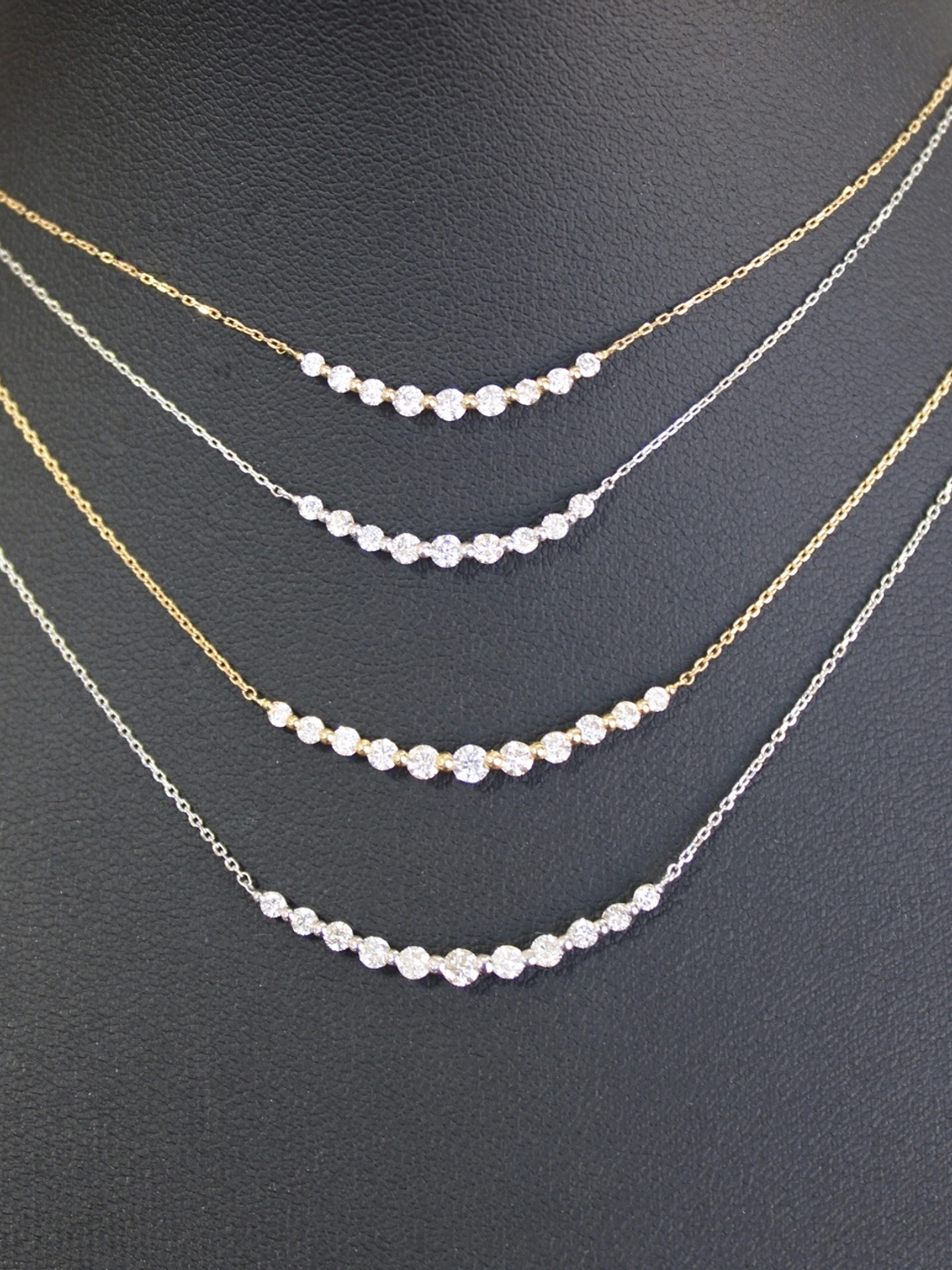 Collar Barrita Grande Diamantes en Oro Blanco o Amarillo 18K 3