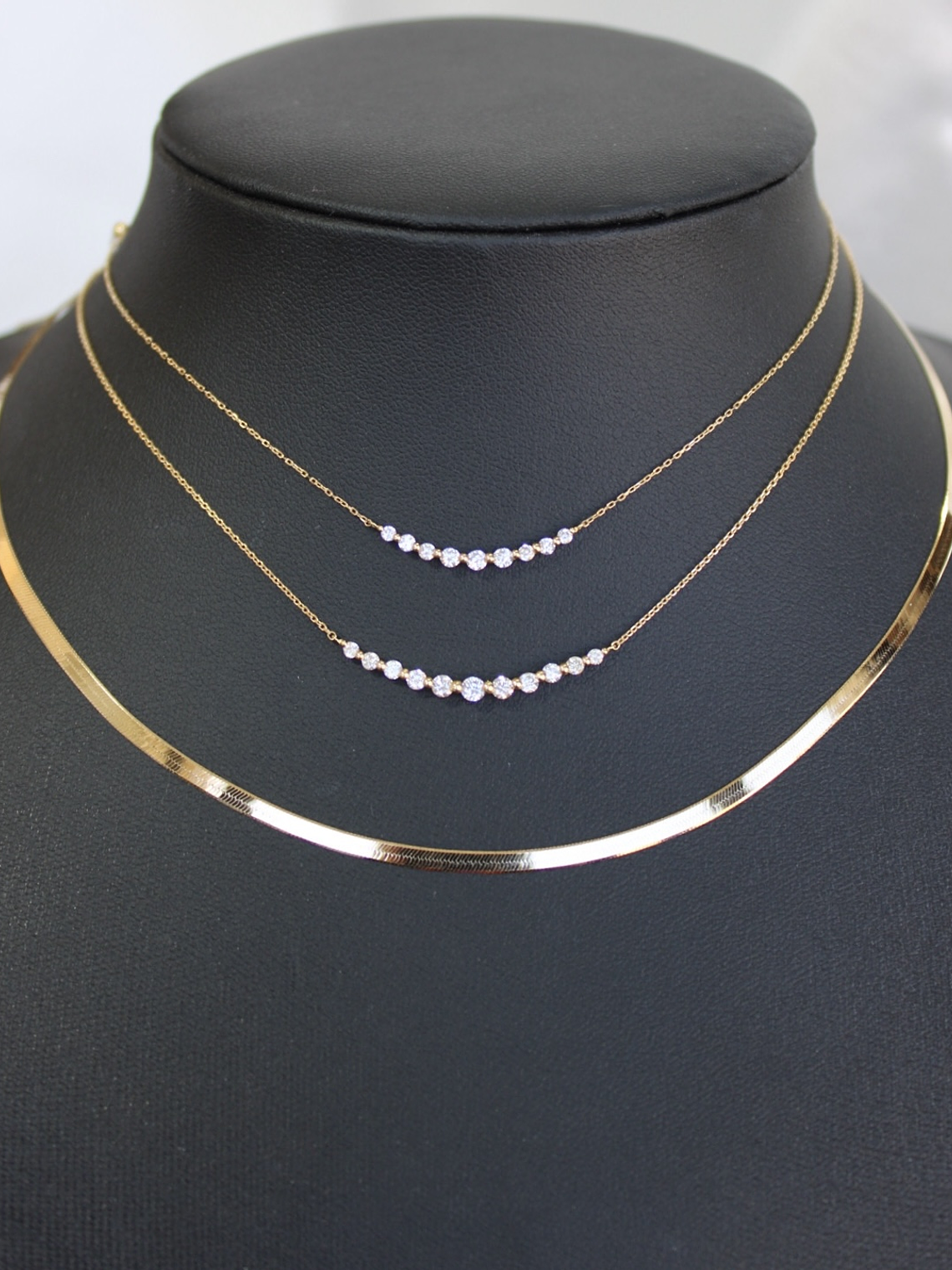 Collar Barrita Grande Diamantes en Oro Blanco o Amarillo 18K 6