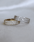 Anillo Medio Cintillo Ancho y Plano Diamantes en Oro Blanco 18k