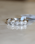 Anillo Cintillo 5 Diamantes 1 Ct en Oro Blanco 18K