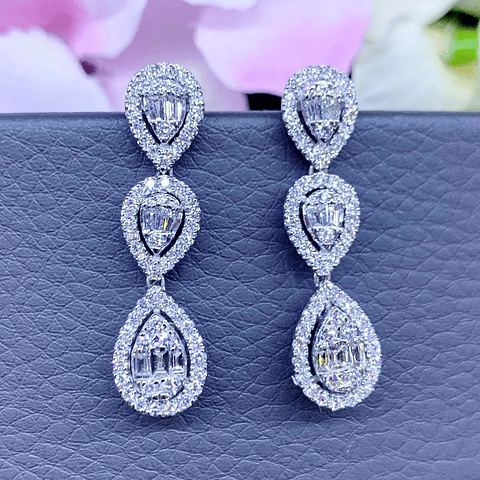 Aros Largos de Diamantes 2 Ct Oro Blanco 18k