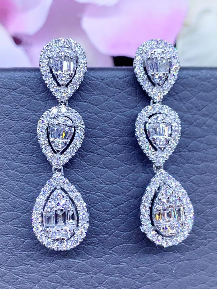 Aros Largos de Diamantes 2 Ct Oro Blanco 18k 1