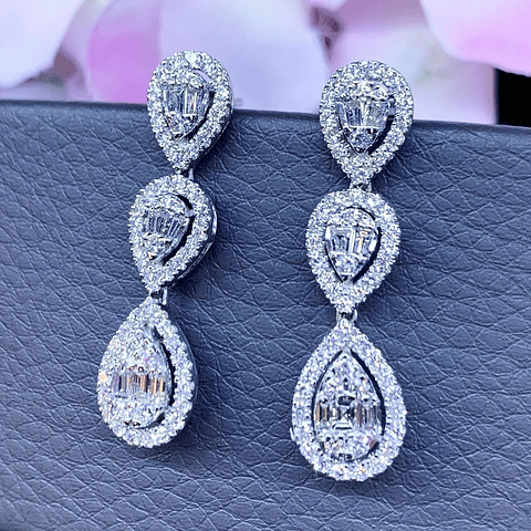 Aros Largos de Diamantes 2 Ct Oro Blanco 18k