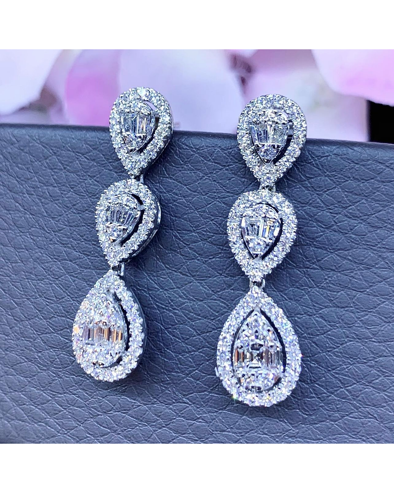 Aros Largos de Diamantes 2 Ct Oro Blanco 18k