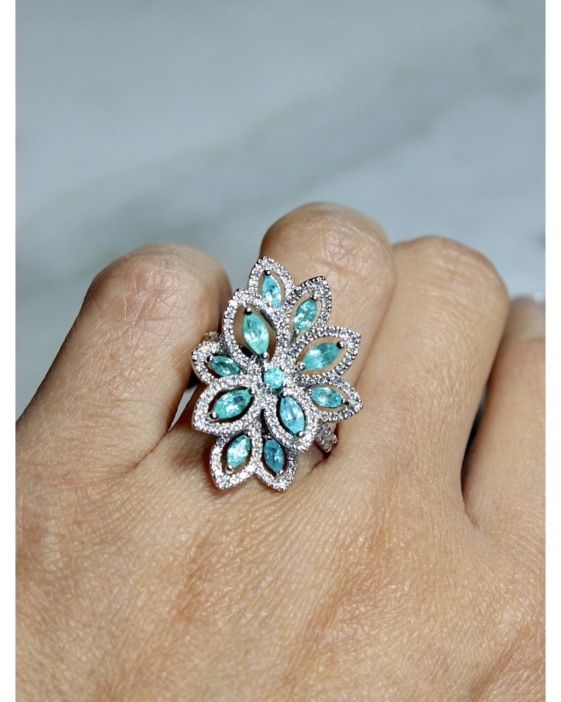 Espectacular Anillo 11 Turmalinas Paraíba Neón con Halo de Diamantes en Platino