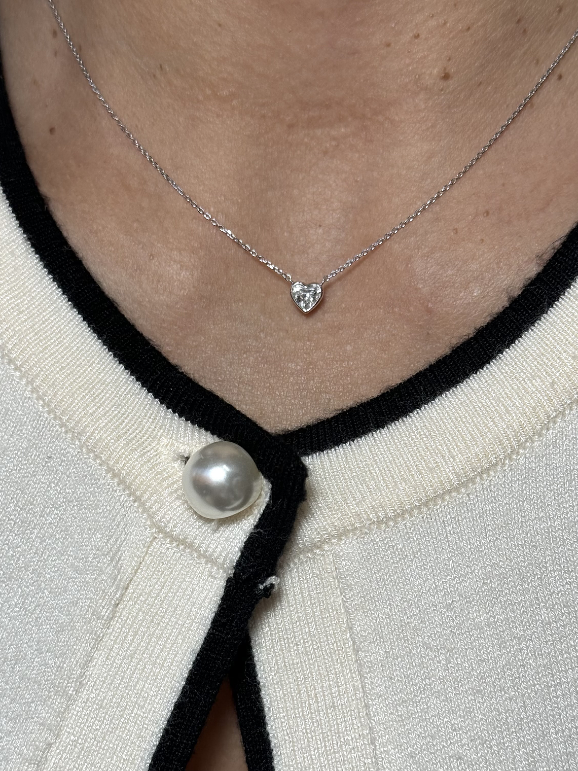 Collar Diamante Corazón en Oro Blanco 18K 3