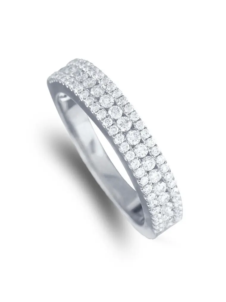 Anillo Medio Cintillo Triple Diamantes en Oro Blanco 18k 1