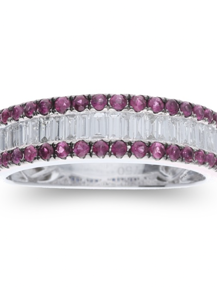 Anillo Cintillo Diamantes Baguette y Rubíes en Oro Blanco 18k 1