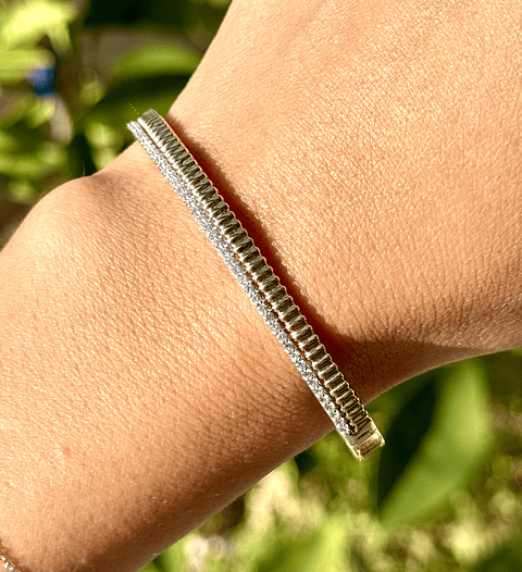 Preciosa Esclava Diamantes en Oro Amarillo 18K