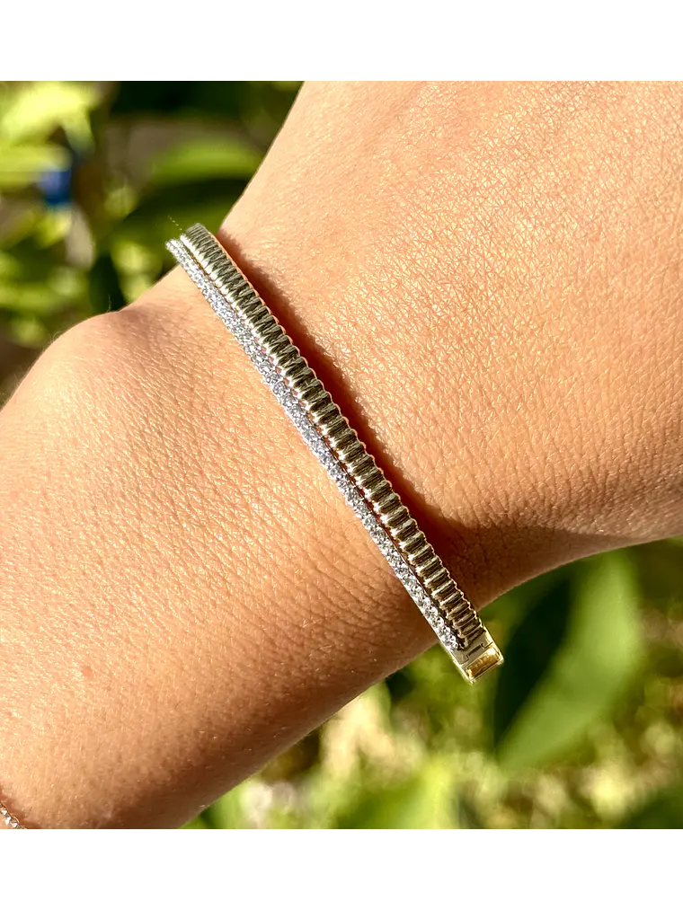 Preciosa Esclava Diamantes en Oro Amarillo 18K 2