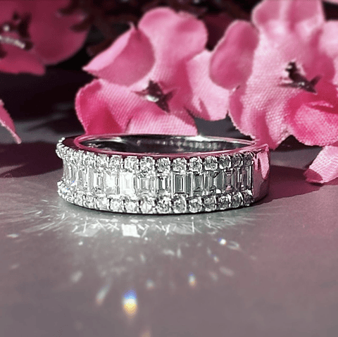 Anillo Cintillo Diamantes Baguette 1.4 Ct Oro Blanco 18k