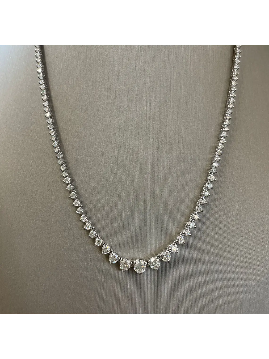 Exclusivo Collar de Lujo de Diamantes 5.05 Ct en Oro Blanco 18K 3