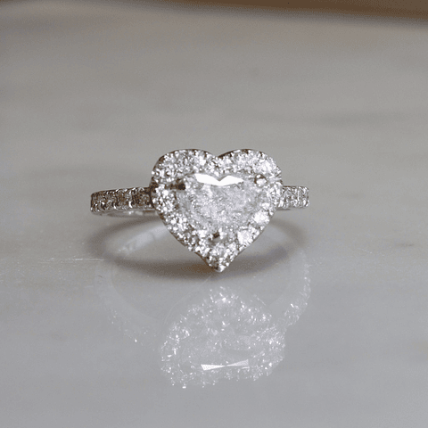 Anillo Solitario de Gran Diamante Corazón Certificado GIA Platino