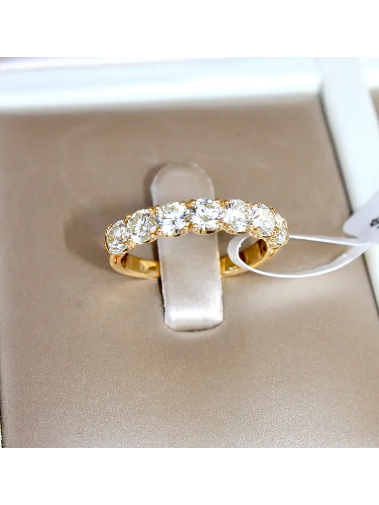 Magnífico Anillo  de Compromiso Cintillo Diamantes Oro Amarillo 18K 5