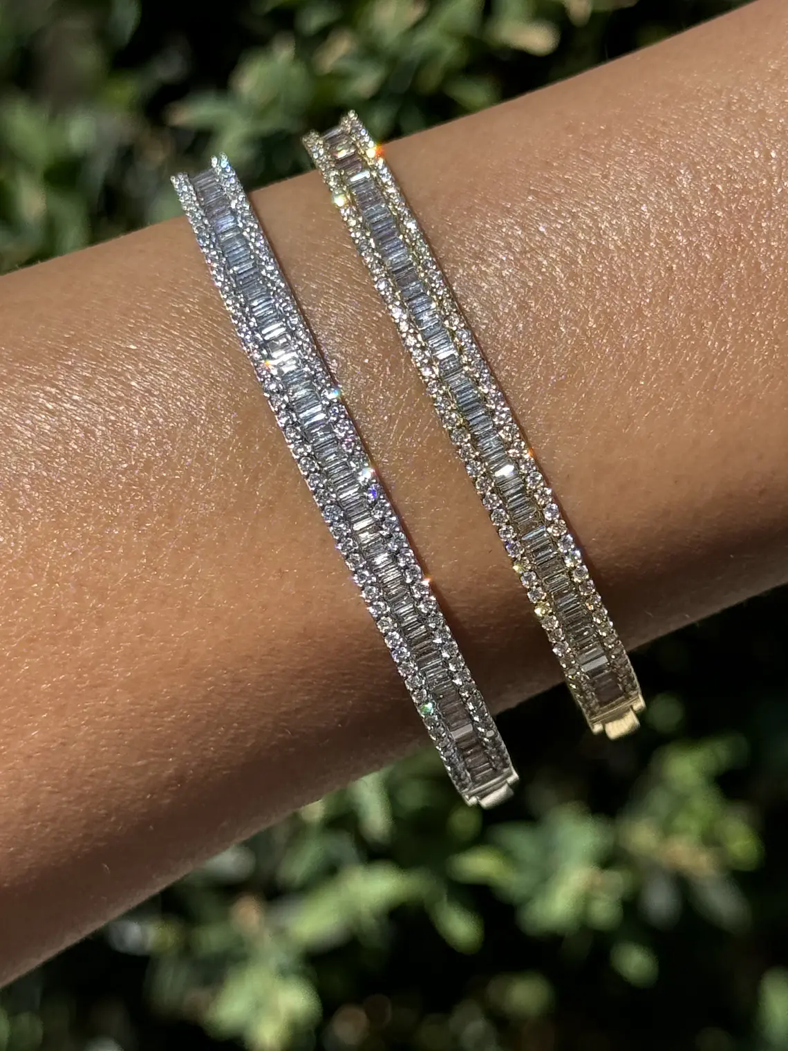 Preciosa Esclava Triple Diamantes en Oro Blanco 18K 2