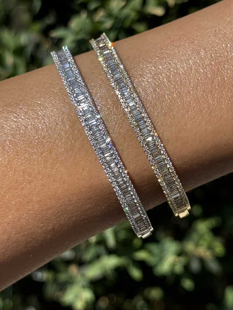 Preciosa Esclava Triple Diamantes en Oro Blanco 18K 2