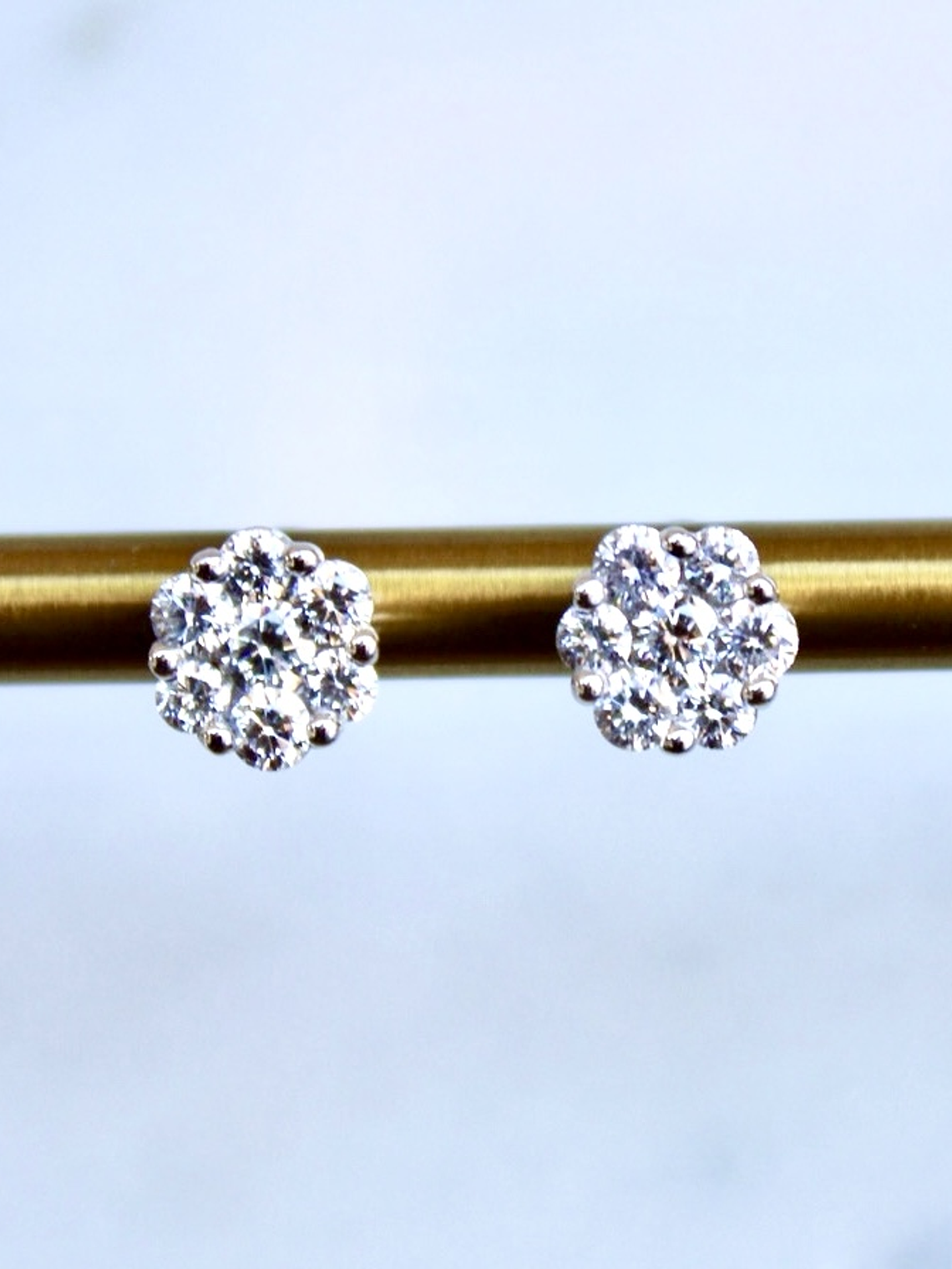 Aros Rosetas Diamantes en Oro Blanco 18K 6