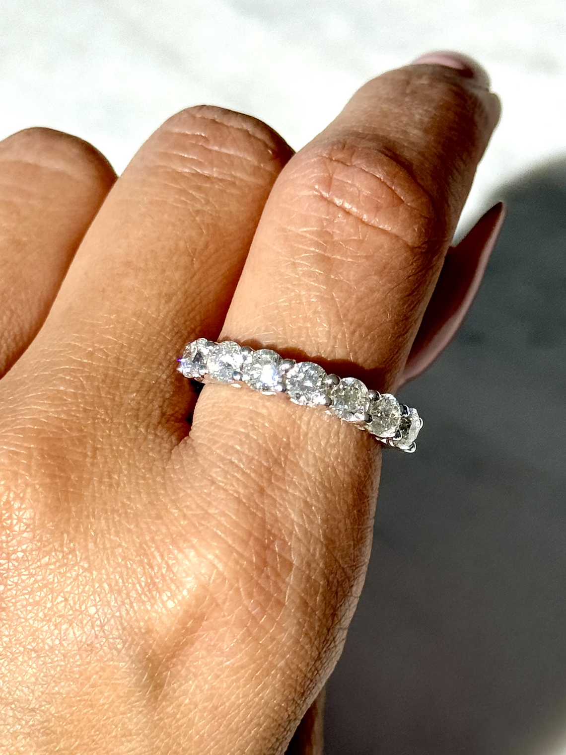 Gran Anillo Cintillo 7 Diamantes en Oro Blanco 18K 2