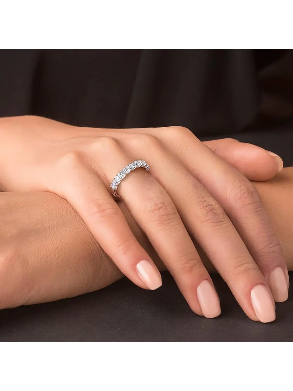 Anillo Medio Cintillo 11 Diamantes en Oro Amarillo 18K 3