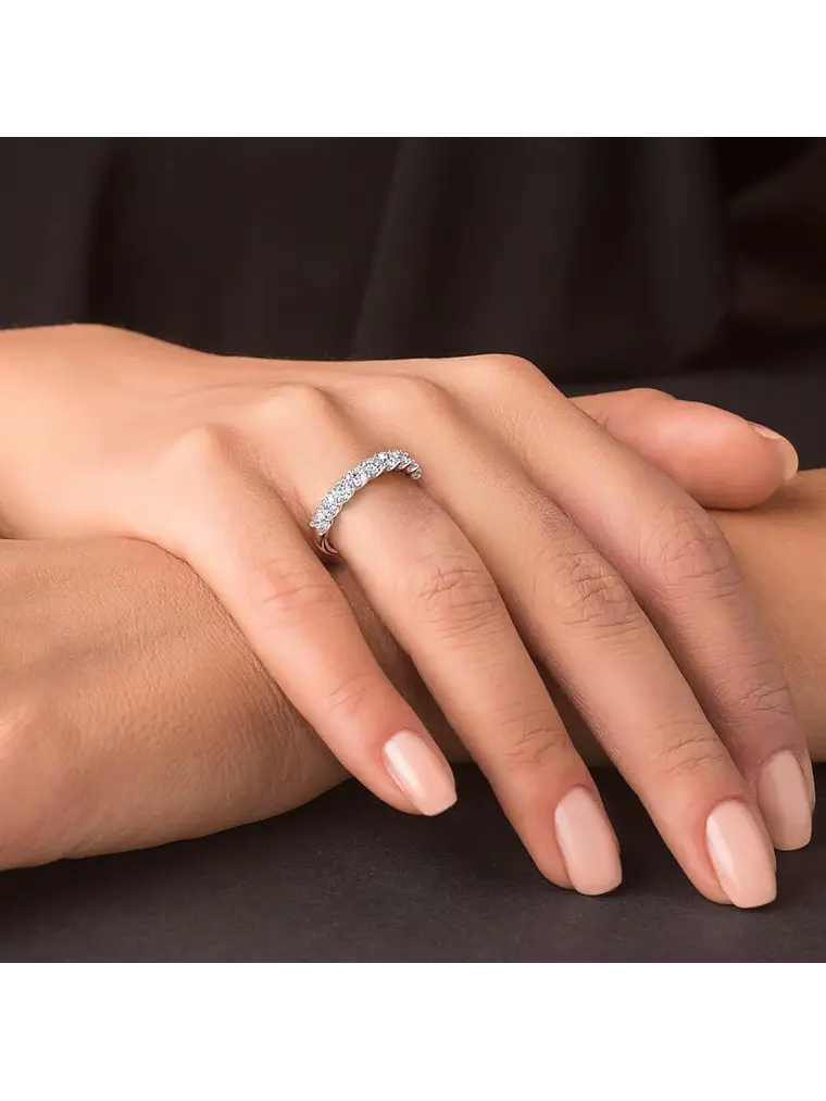 Anillo Medio Cintillo 11 Diamantes en Oro Amarillo 18K 3