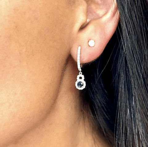 Aros Colgantes  Zafiros Azules y Diamantes en Oro Blanco 18K