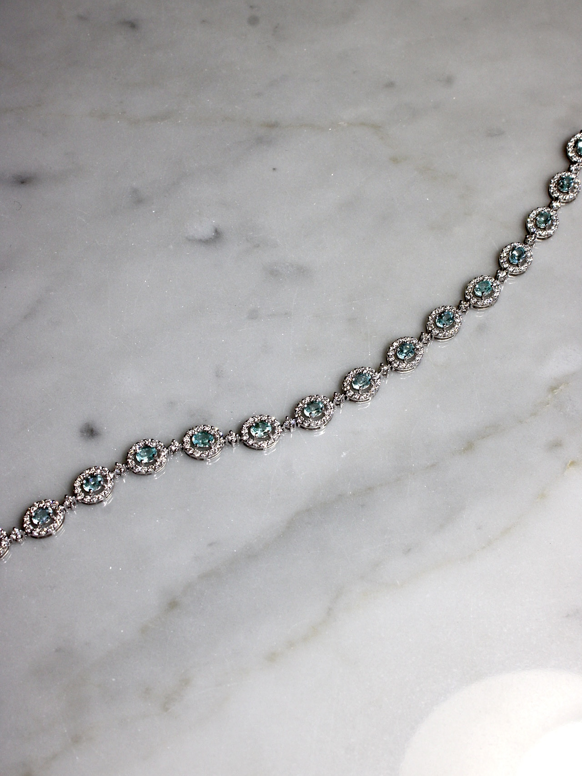 Maravilloso Brazalete Turmalina Paraíba y Diamantes en Platino 6