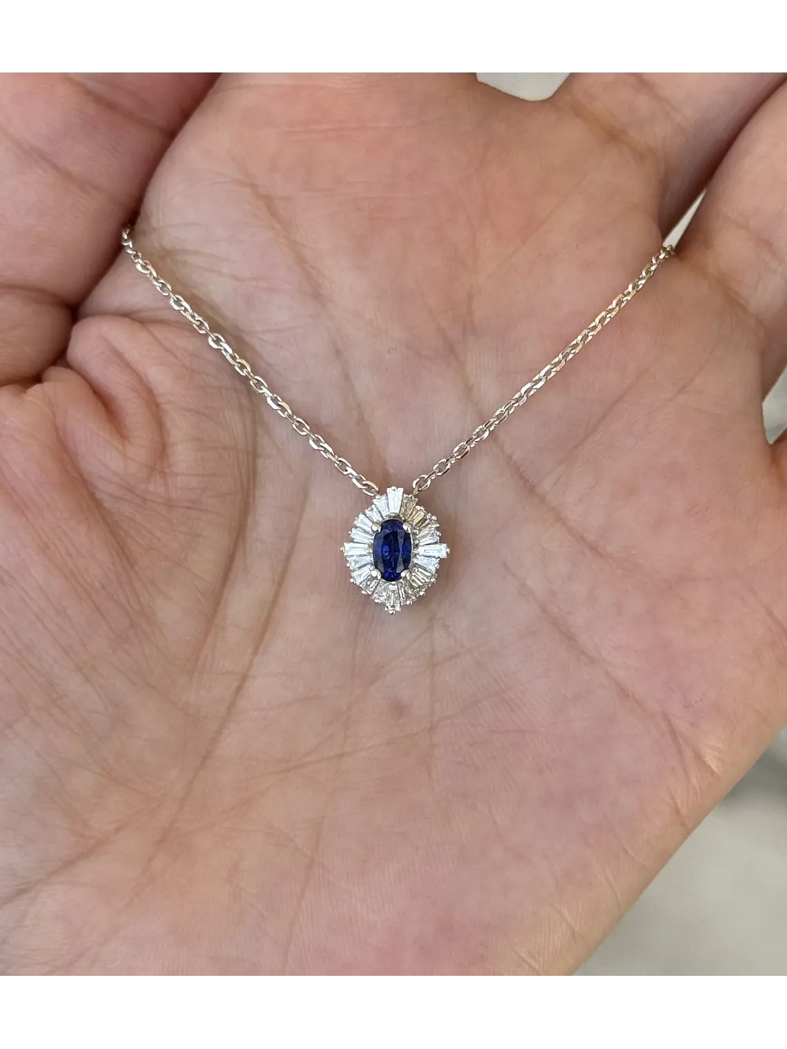 Collar Zafiro y Diamantes Baguette en Oro Blanco 18K 3