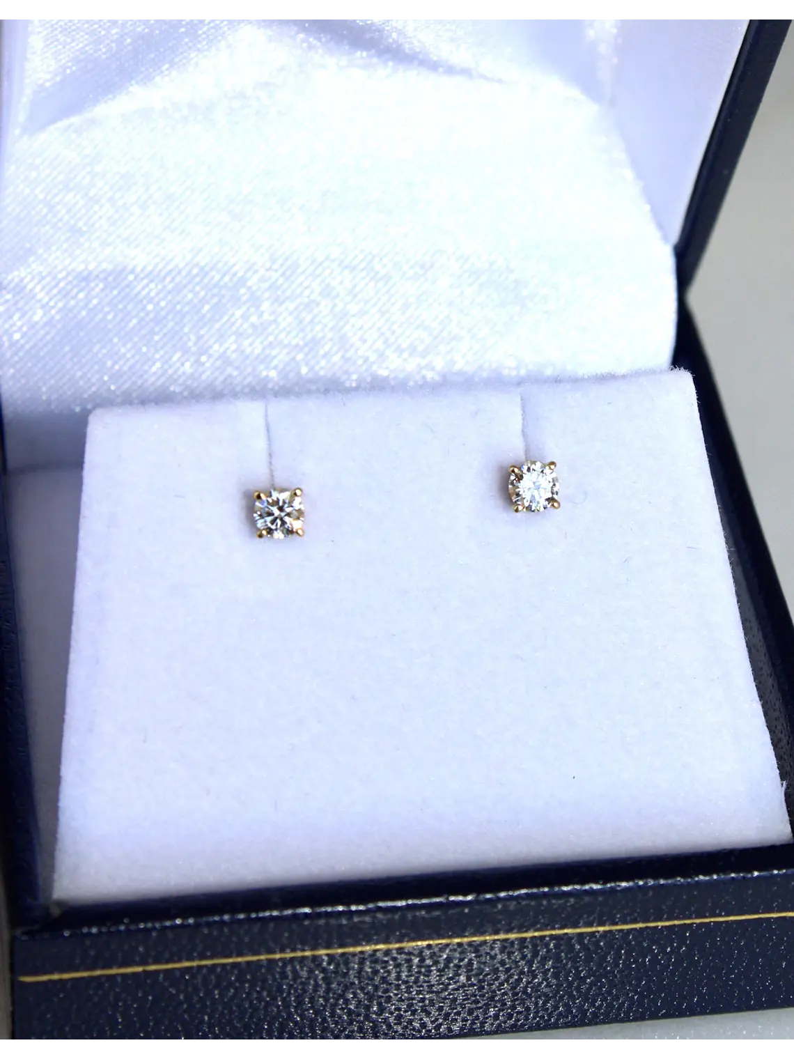 Aros Solitarios 20 puntos en Oro Amarillo 18K 3