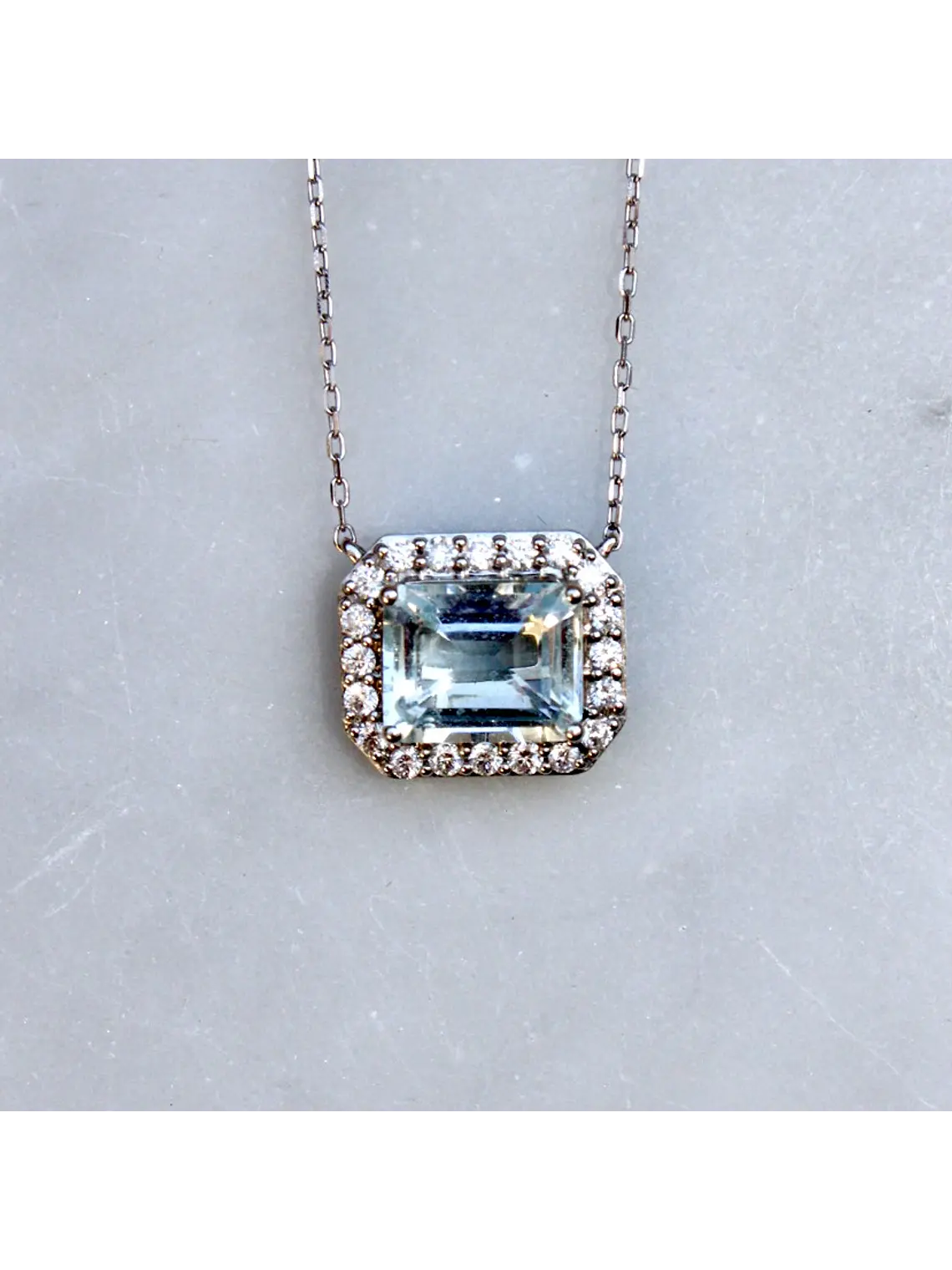 Collar Choker Maxi Aguamarina y Diamantes en Platino 18K 2