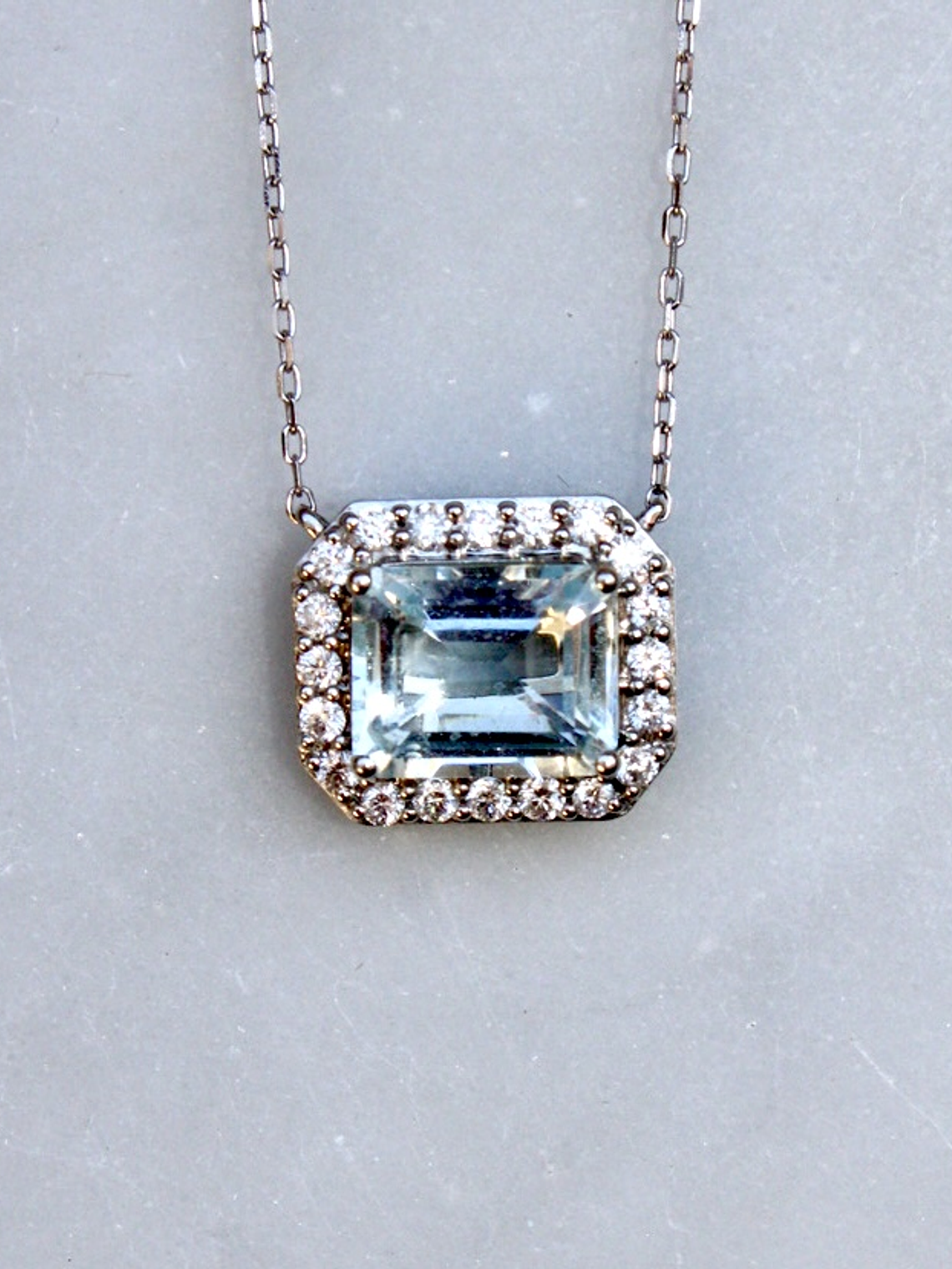 Collar Choker Maxi Aguamarina y Diamantes en Platino 18K 2