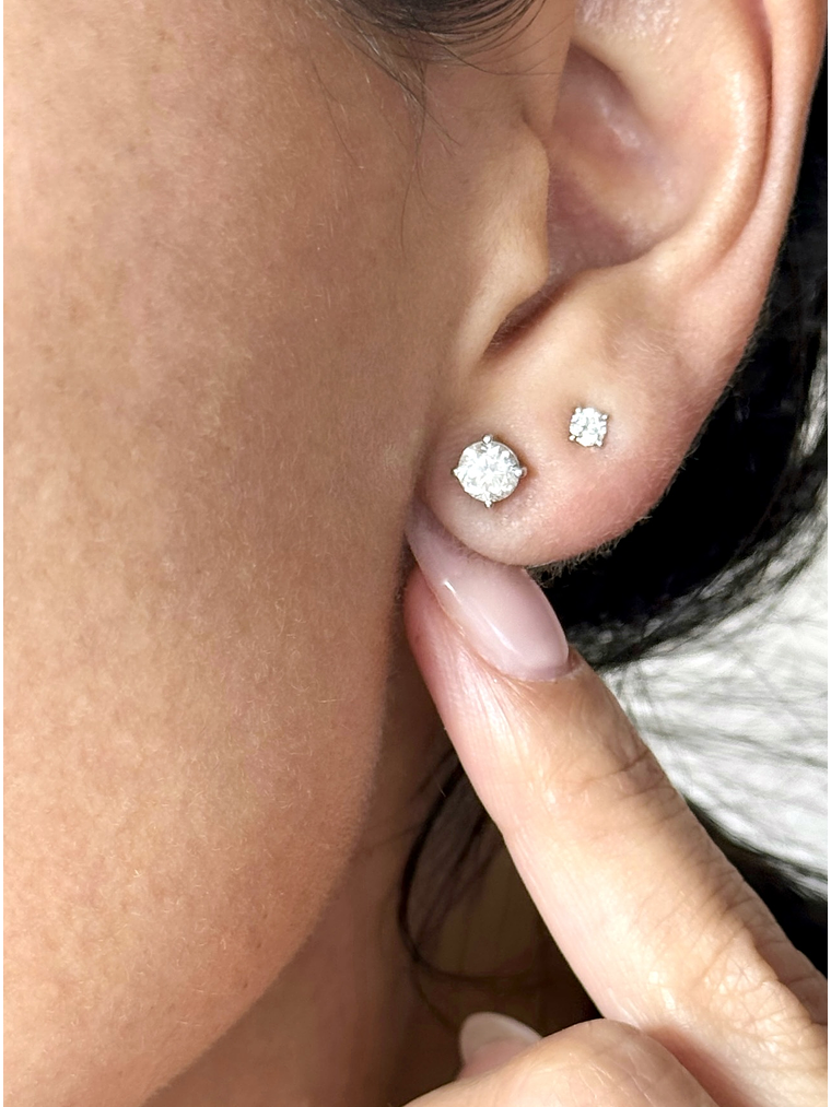 Aros Punto de Luz Diamantes 1 Ct 100 puntos en Oro Blanco 18K 3