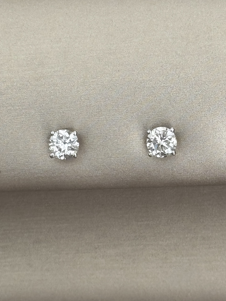 Aros Punto de Luz Diamantes 1 Ct 100 puntos en Oro Blanco 18K 4