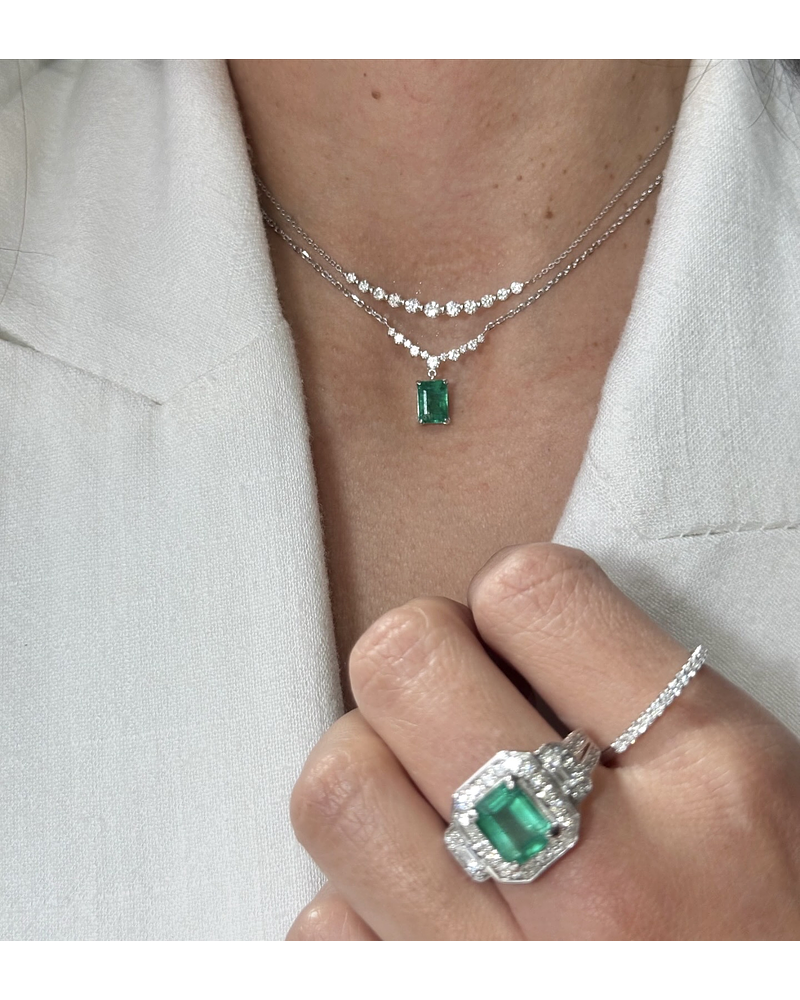 Collar Gran Esmeralda y Diamantes en Oro Amarillo 18K