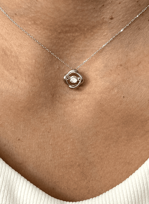 Exclusivos Puntos de Luz 2.0 Dancing Diamond Oro Blanco 18K