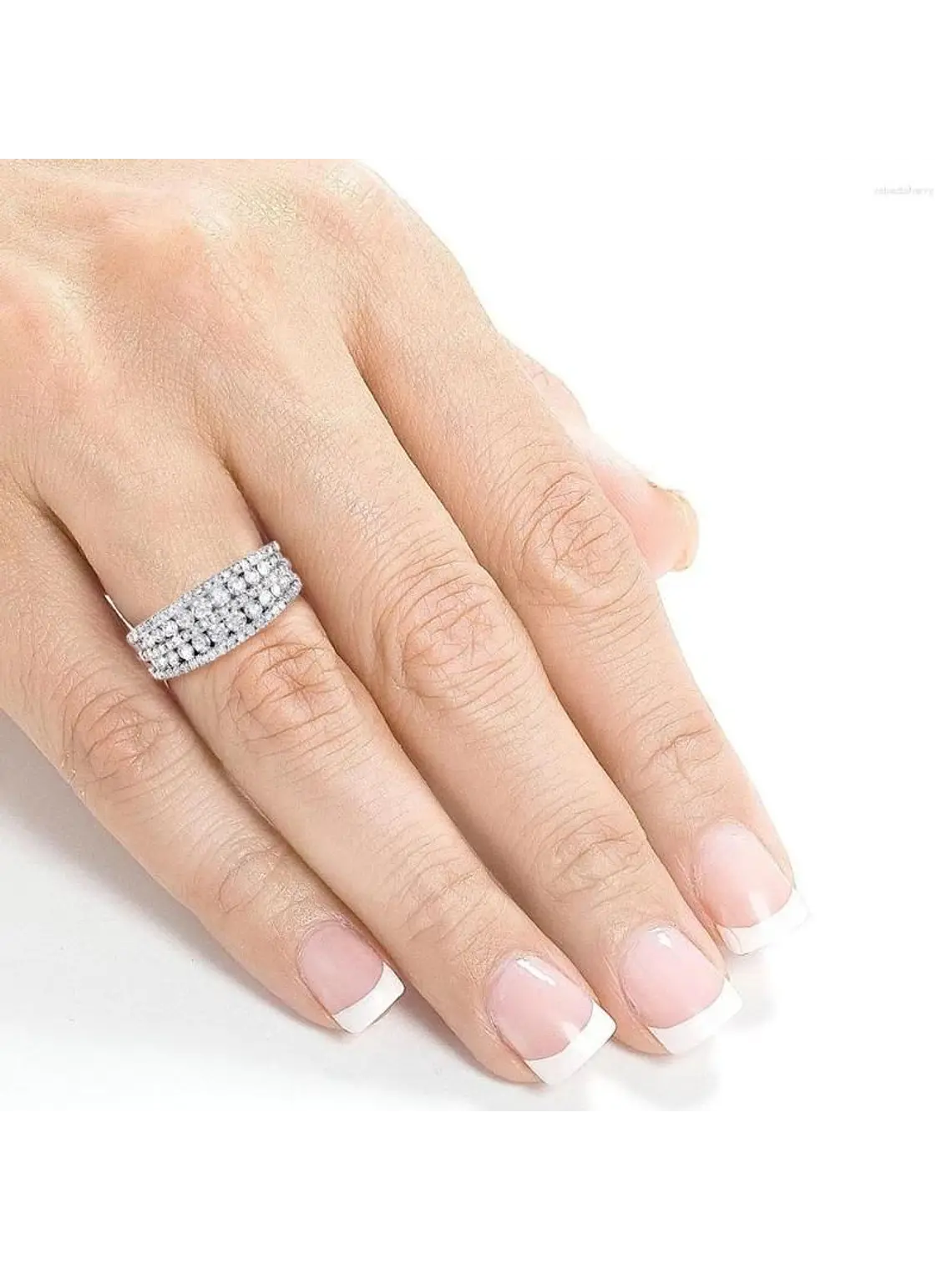 Anillo Medio Cintillo Ancho Diamantes en Oro Blanco 18k 4