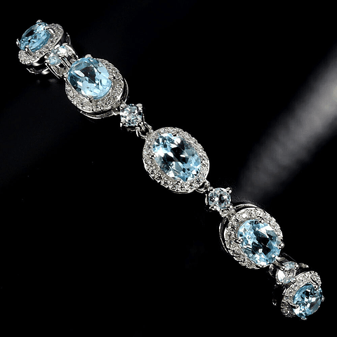 Maravilloso Brazalete Aguamarinas y Diamantes en Platino
