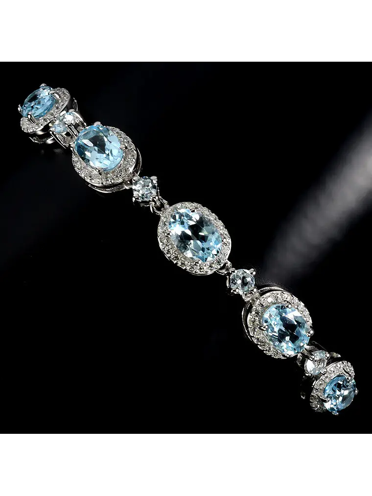 Maravilloso Brazalete Aguamarinas y Diamantes en Platino 1