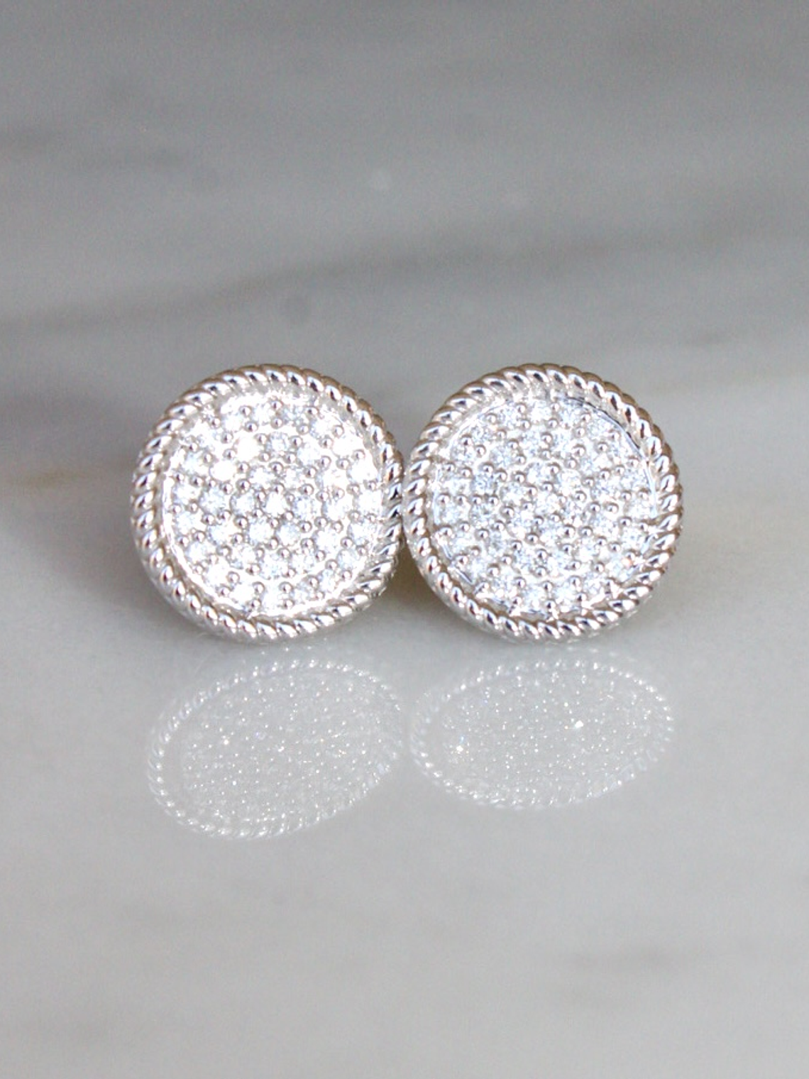 Aros Disco Diamantes Redondos Grandes en Oro Amarillo 18K 5