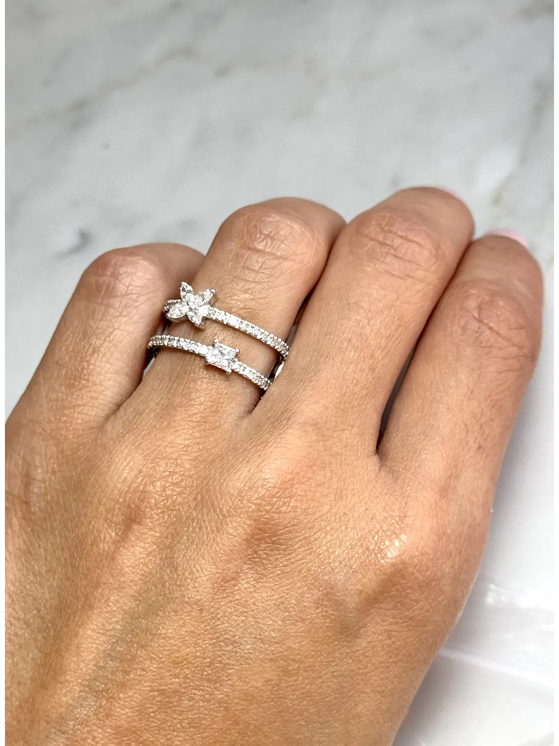 Anillo Cintillo Doble Moderno Diamanates Oro Blanco 18K 3