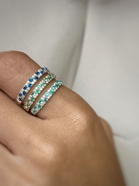 Anillo Cintillo Esmeraldas y Diamantes Oro Amarillo 18K