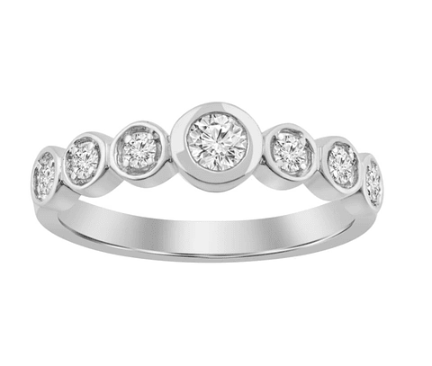 Anillo Medio Cintillo 7 Brillantes en Bisel Oro Blanco 18K