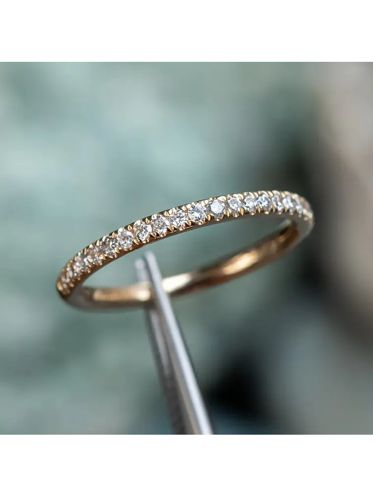 Anillo Cintillo Diamantes Oro Amarillo 18K 3