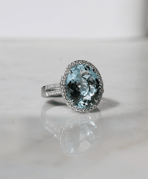 Gran Maxi Anillo Aguamarina y Diamantes en Oro Blanco 18K