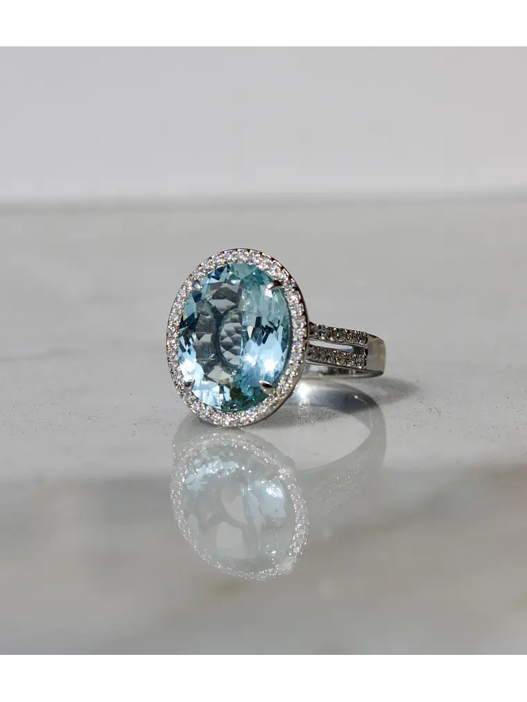 Gran Maxi Anillo Aguamarina y Diamantes en Oro Blanco 18K 5