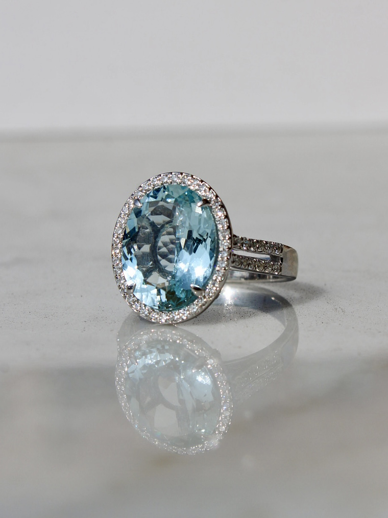 Gran Maxi Anillo Aguamarina y Diamantes en Oro Blanco 18K 5