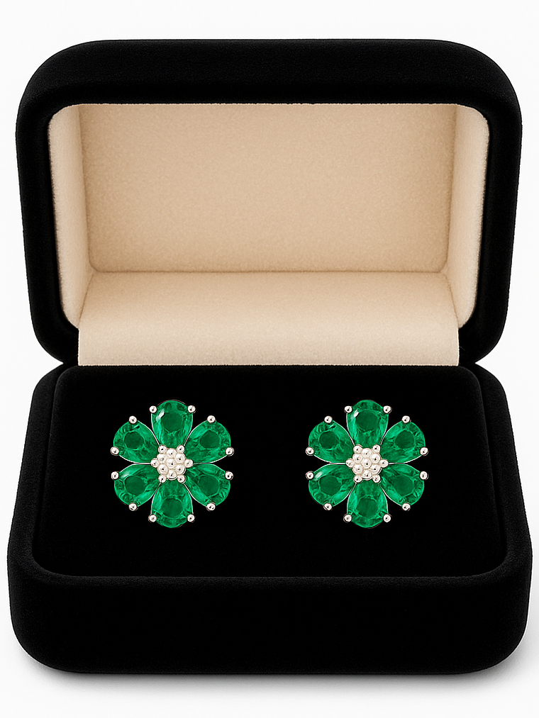 Maravillosos Aros Flor Esmeraldas y Diamantes en Oro Blanco 18K 2
