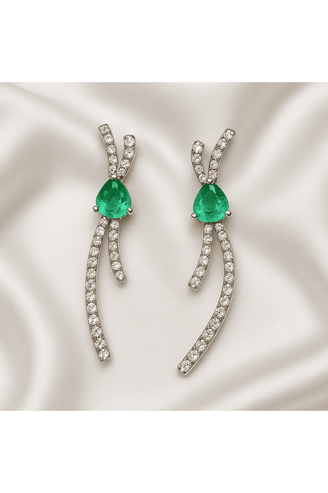 Maravillosos Aros Lazo Esmeraldas y Diamantes en Oro Blanco 18K